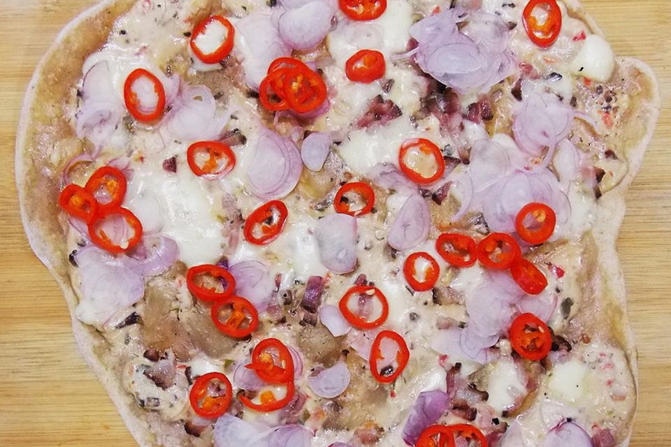 Tropisch-knuspriger Flammkuchen "Ibu Dewi"