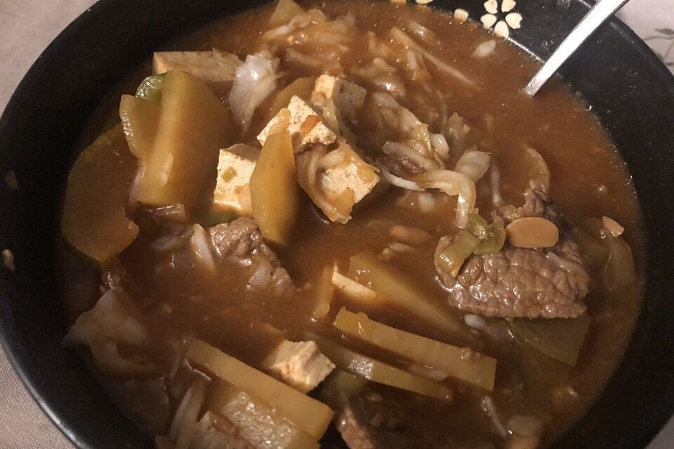 Doenjang Jjigae -  Koreanischer Soja-Eintopf