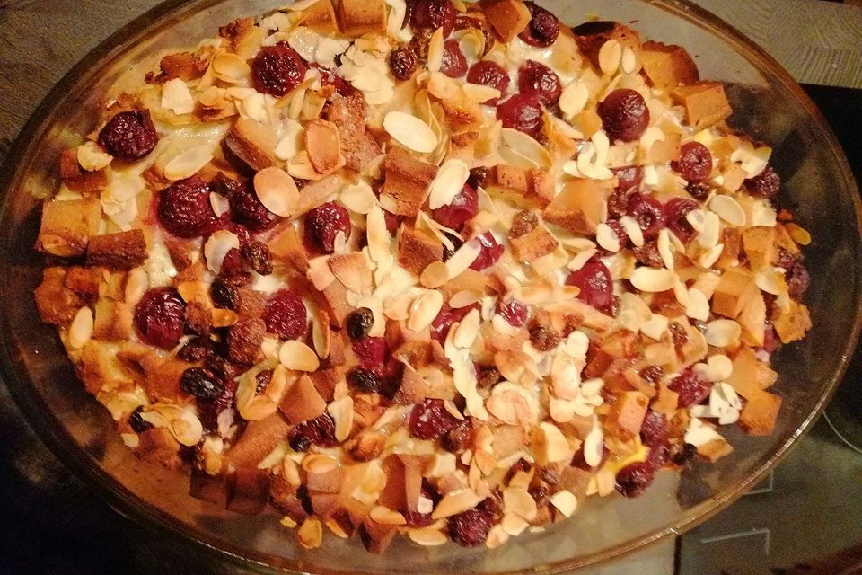 Clafoutis mit Kirschen und Mandeln