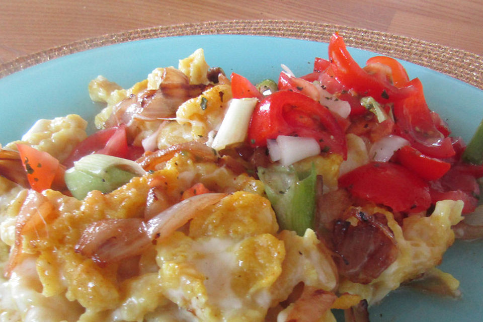 Käsespätzle mit Tomatensalat