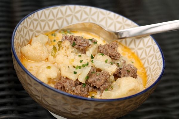 Blumenkohl-Hackfleischsuppe mit Käse von Inaki79 | Chefkoch