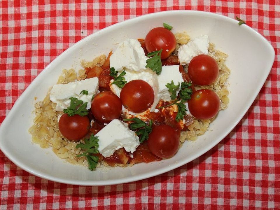 Zartweizen mit Tomaten und Schafskäse von Lisakochtkreativ| Chefkoch