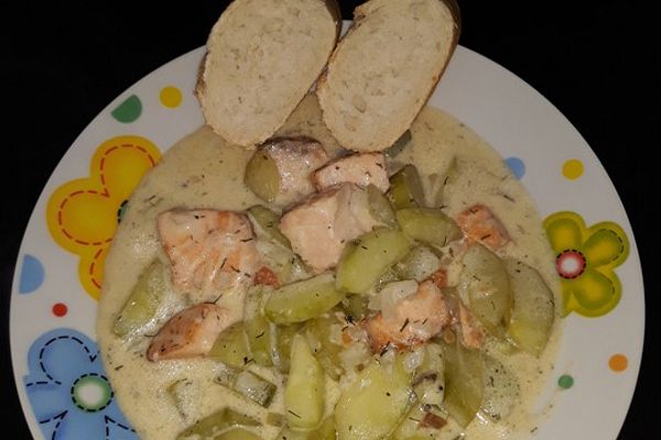 Gurkenragout mit Lachs von Septera81 | Chefkoch