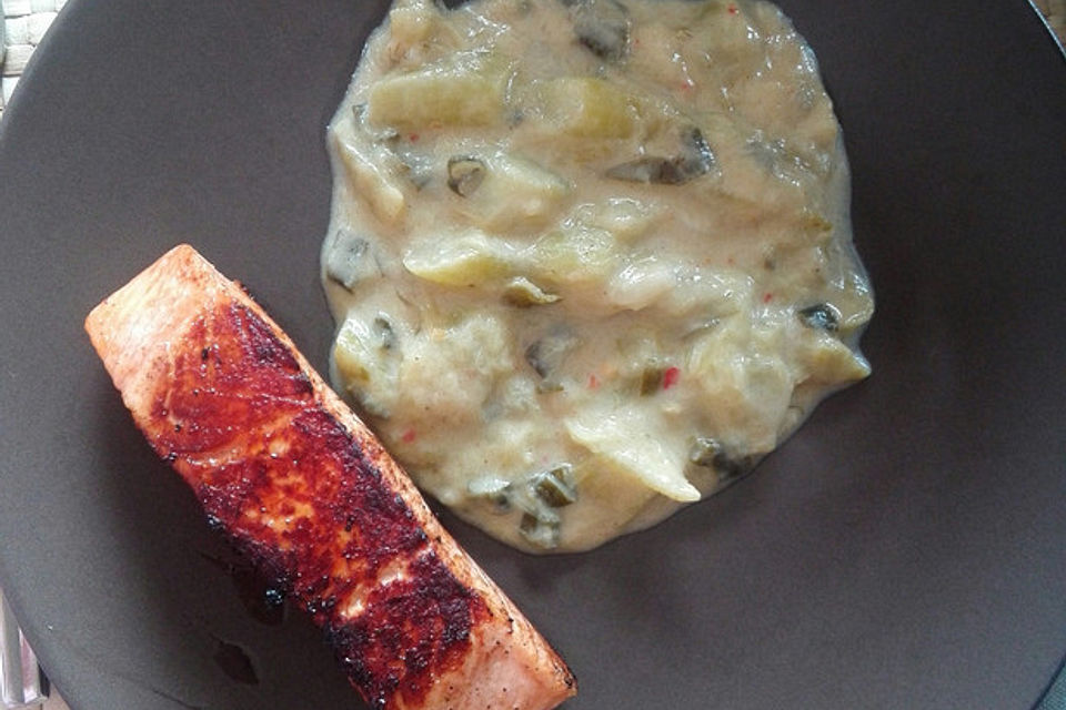 Gegrillter Lachs mit Rhabarbergemüse