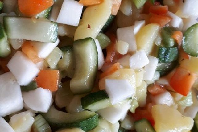 Kartoffel-Gurken-Salat mit Mairübchen von Christa1010| Chefkoch