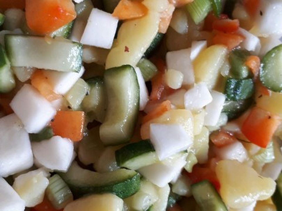 Kartoffel-Gurken-Salat mit Mairübchen von Christa1010 | Chefkoch