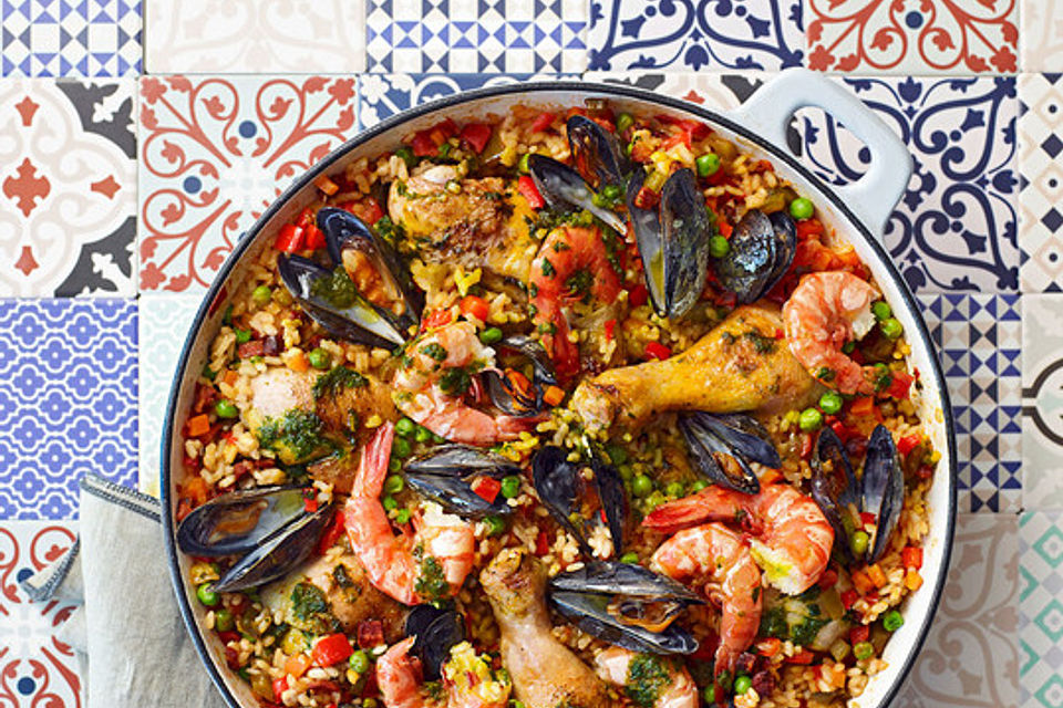 Paella mit Safranöl