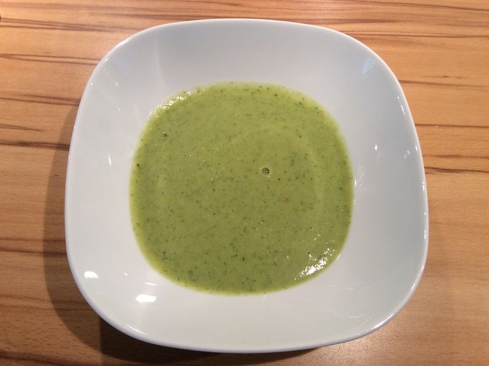 Zucchini-Fenchel-Bärlauch-Suppe von MoniMeike| Chefkoch