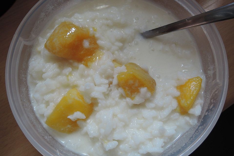 Veganer Mango-Kokos-Milchreis