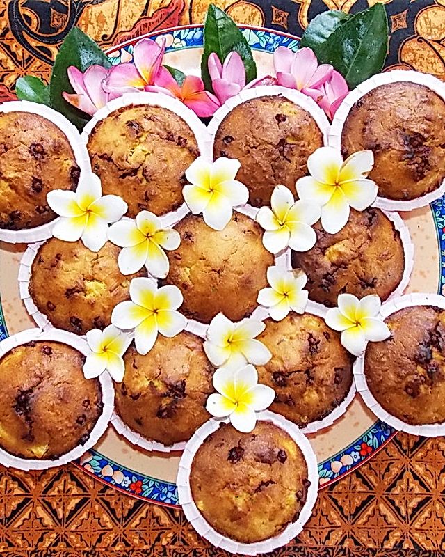 Süß-saftige Ananas-Muffins mit Schokoladenperlen