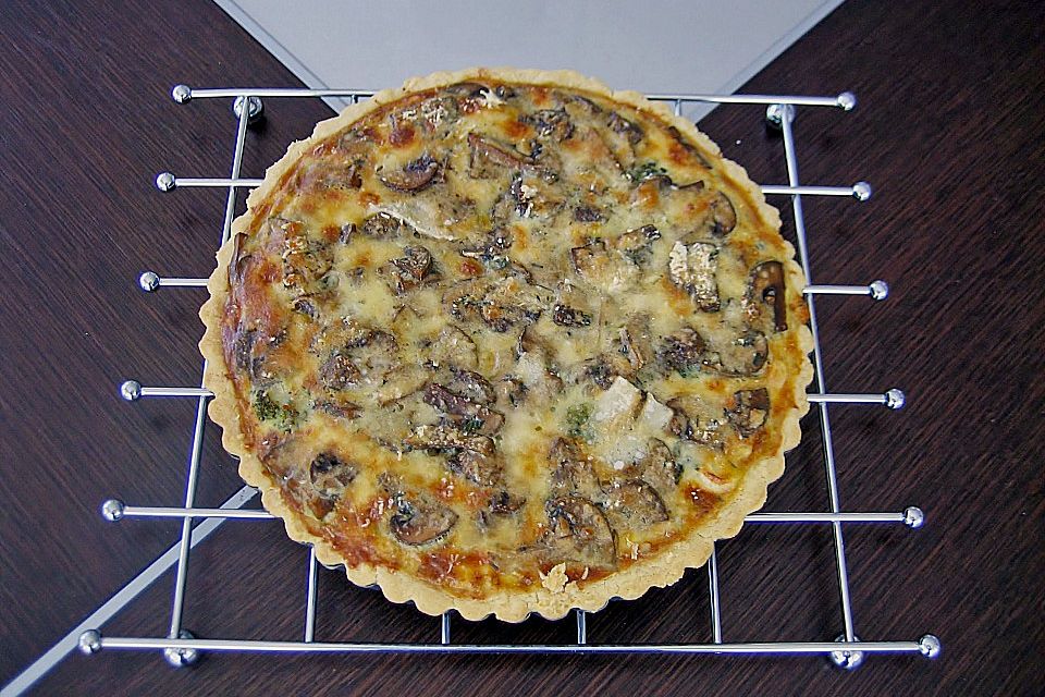 Gemüse-Quiche mit Parmesan