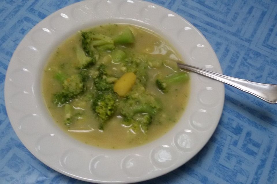 Brokkoli-Kartoffel-Suppe