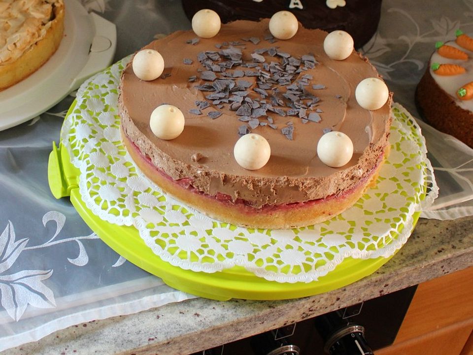 Mousse au Chocolat Torte mit Erdbeeren von HollaDollaDieWaldfee | Chefkoch Mousse au Chocolat Torte mit Erdbeeren von HollaDollaDieWaldfee | Chefkoch