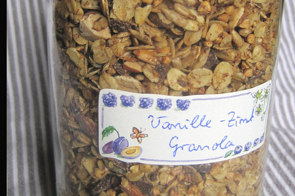 Granola mit Vanille und Zimt