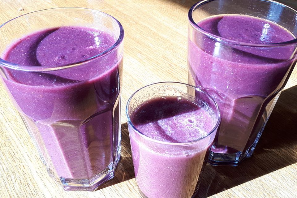 Brombeer-Birnen-Apfel-Smoothie à la Gabi