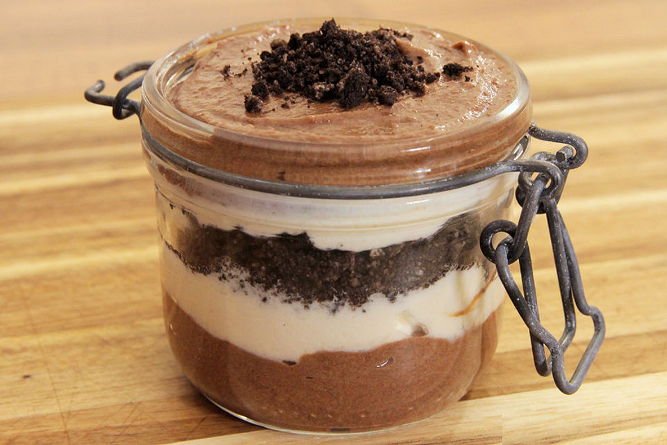 Oreo-Baileys-Trifle