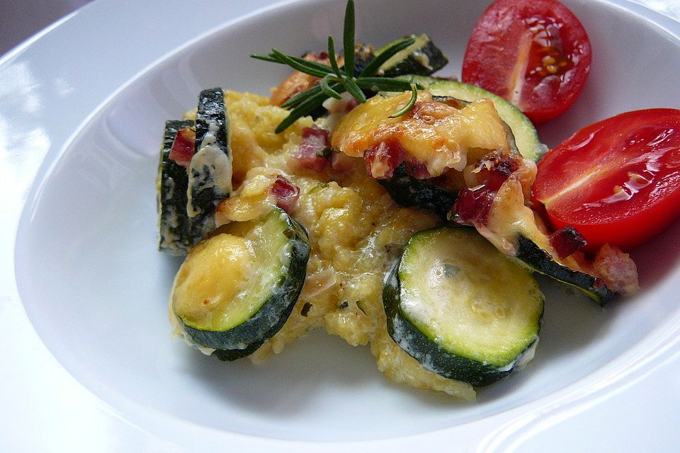 Polenta-Zucchini-Auflauf