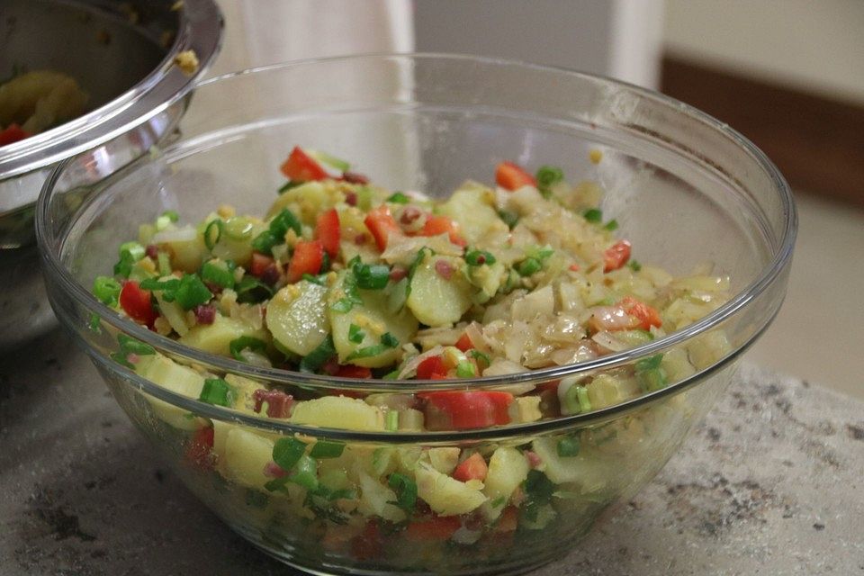 Kartoffelsalat mit Linsen