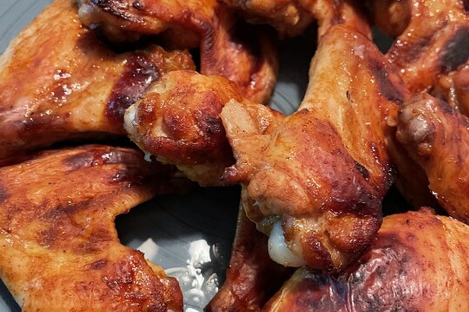 Chicken Wings in Honig-Barbecue-Marinade