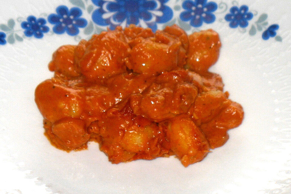 Gnocchi in Tomaten-Sahne-Soße mit Wiener