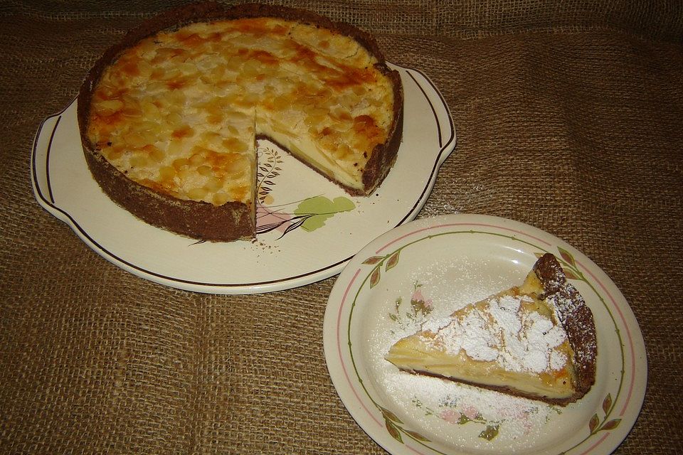 Apfelkuchen mit Amaretto - Sahneguss