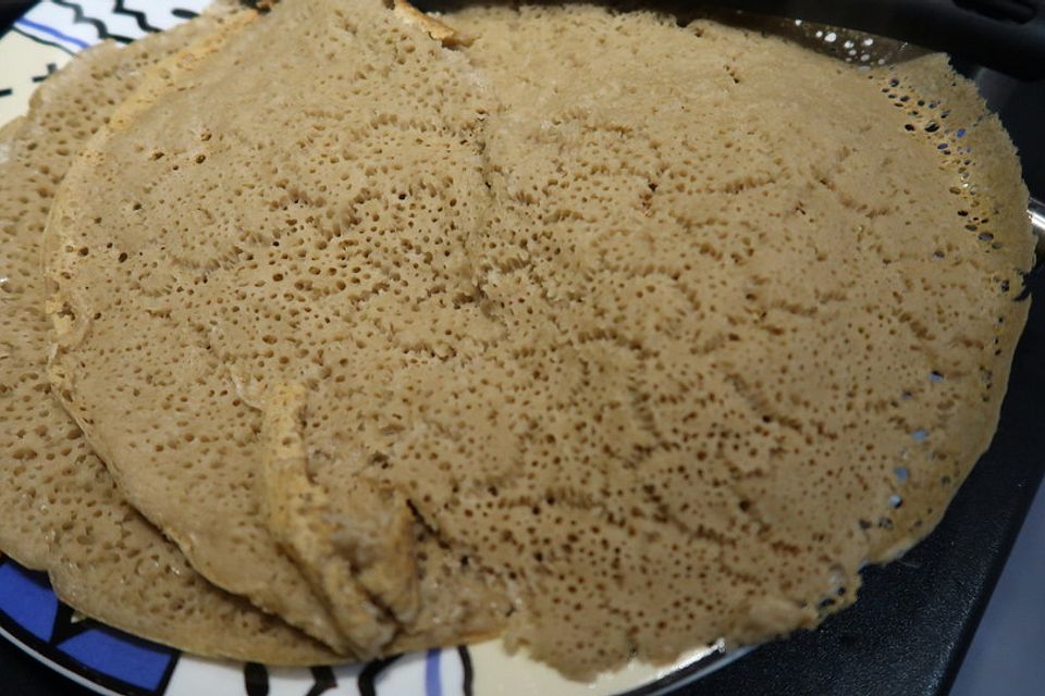 Äthiopisches Fladenbrot Injera mit Teffmehl