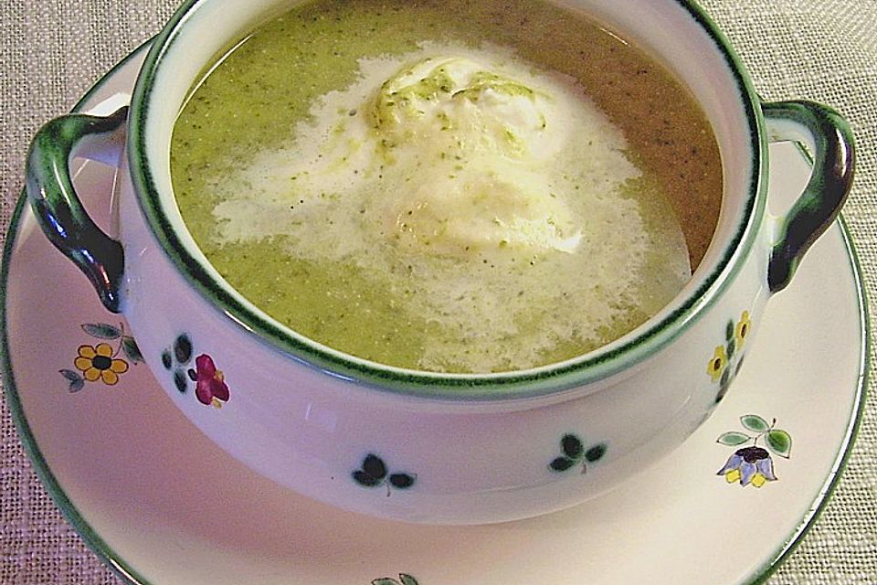 Broccoli - Rahm - Suppe Broccoli - Rahm - Suppe