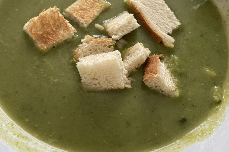 Broccoli - Rahm - Suppe Broccoli - Rahm - Suppe