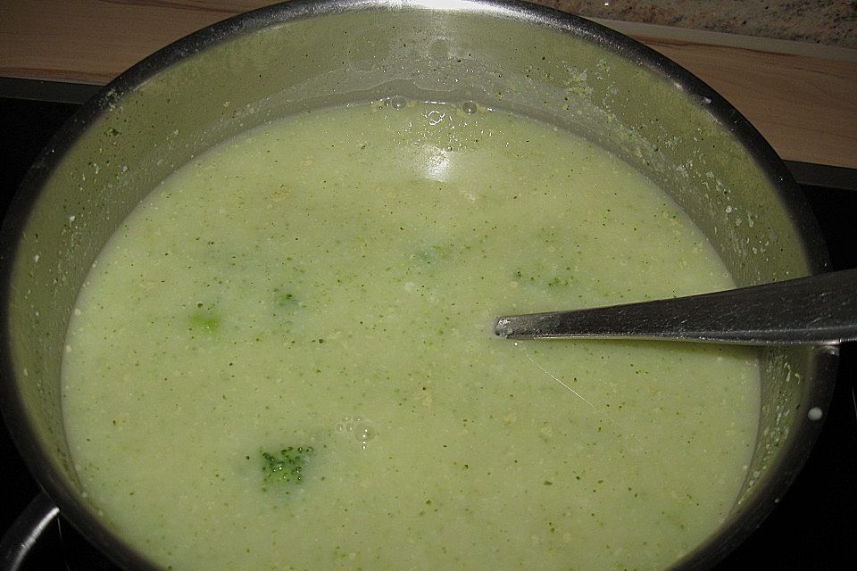 Broccoli - Rahm - Suppe Broccoli - Rahm - Suppe