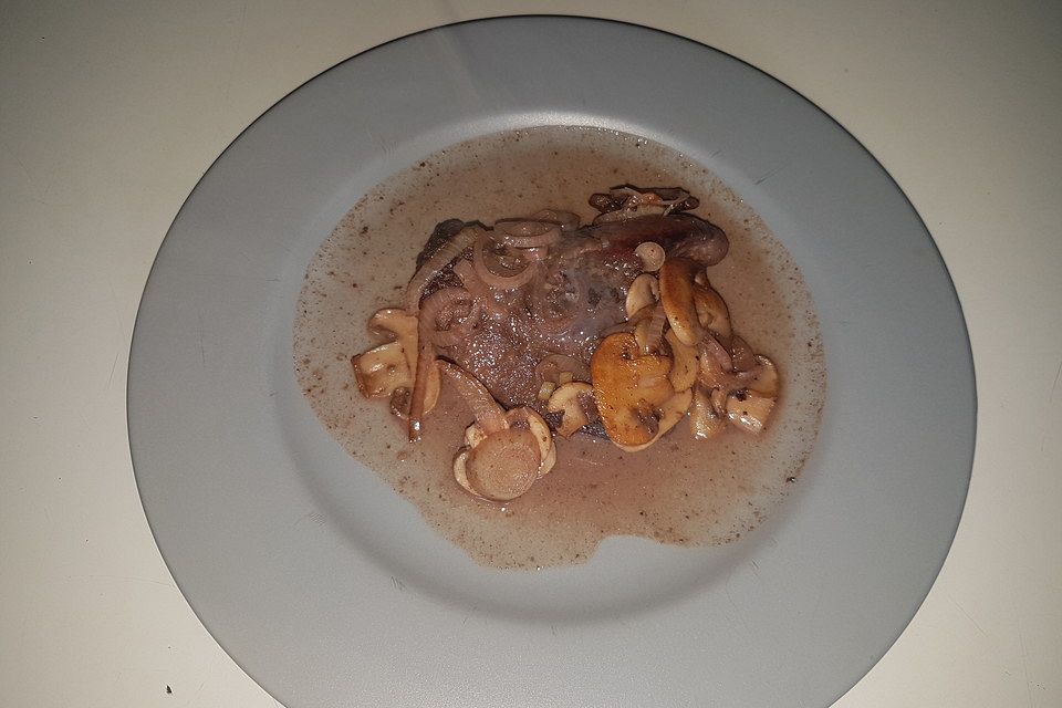 Putenleber in Rotweinsauce mit Champignons