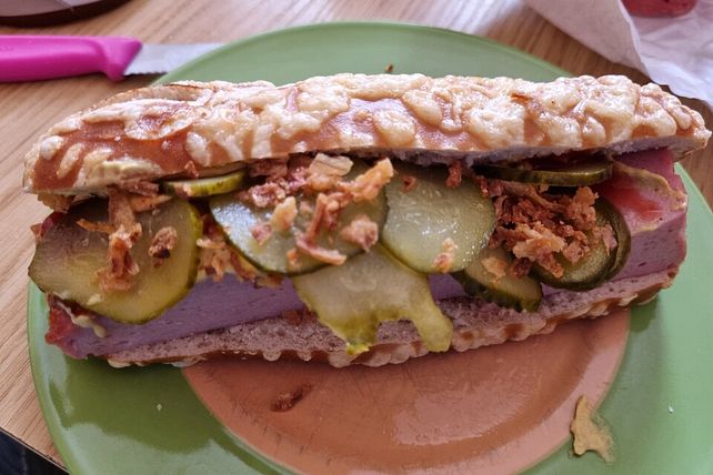 Bayrischer Leberkäse Hot Dog von metzen1978| Chefkoch