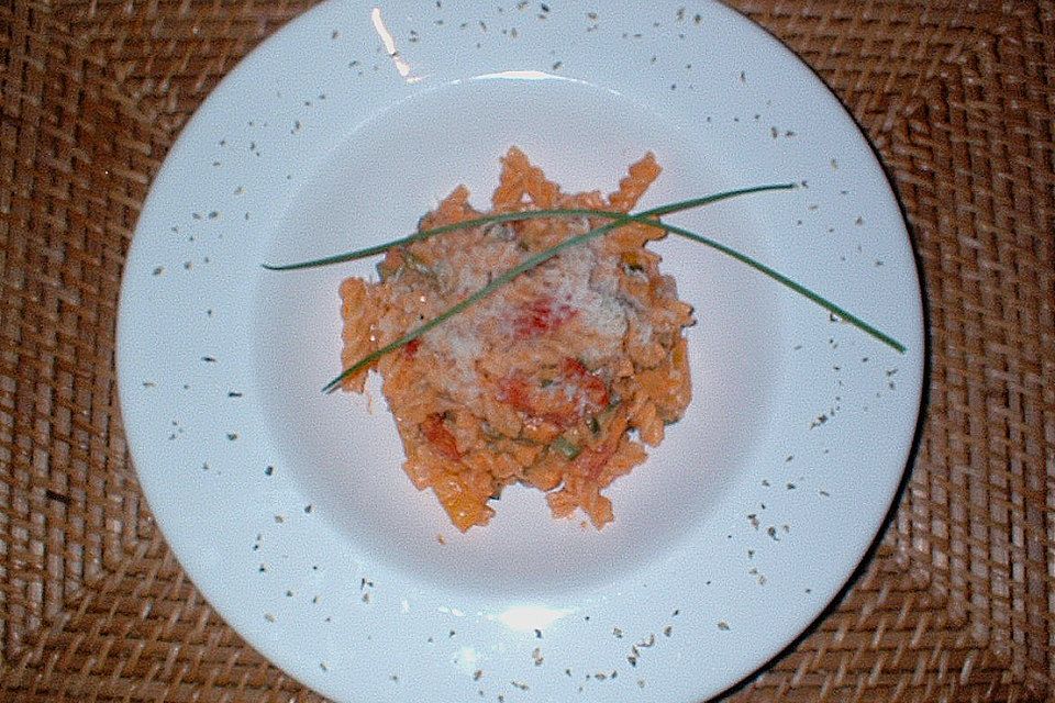 Nudelpfanne mit frischem Gemüse