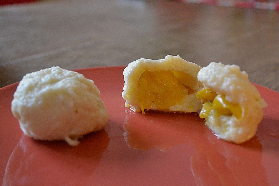 Marillen - oder Zwetschkenknödel mit Quarkteig