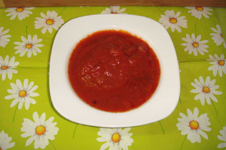 Würziges Ketchup mit wenig Zucker