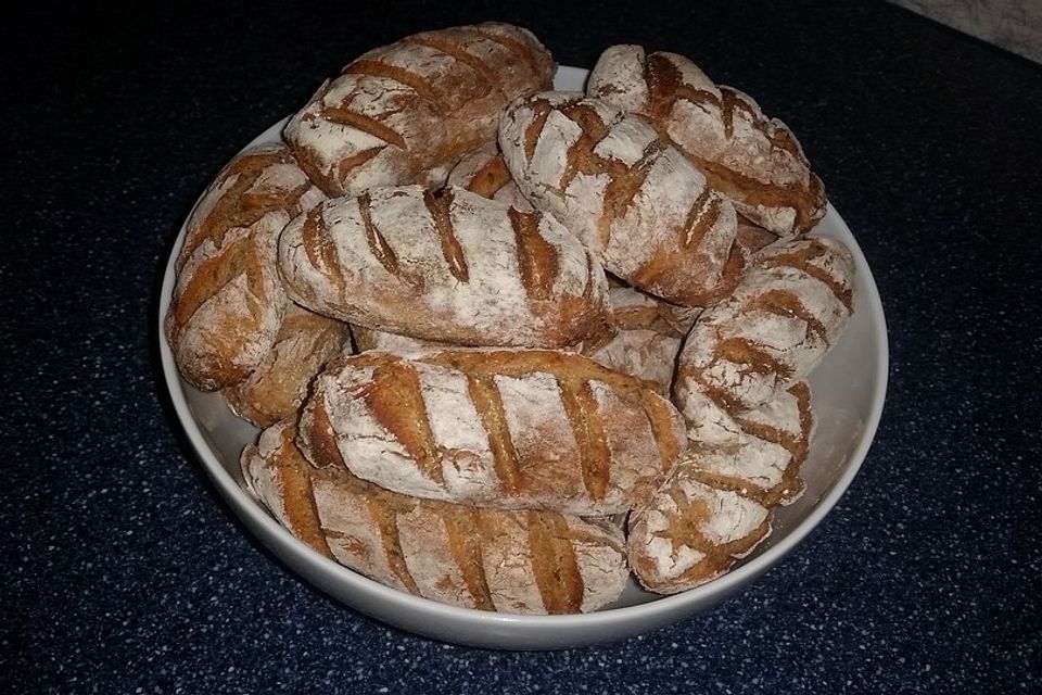 Mischbrötchen mit Roggen über Nacht