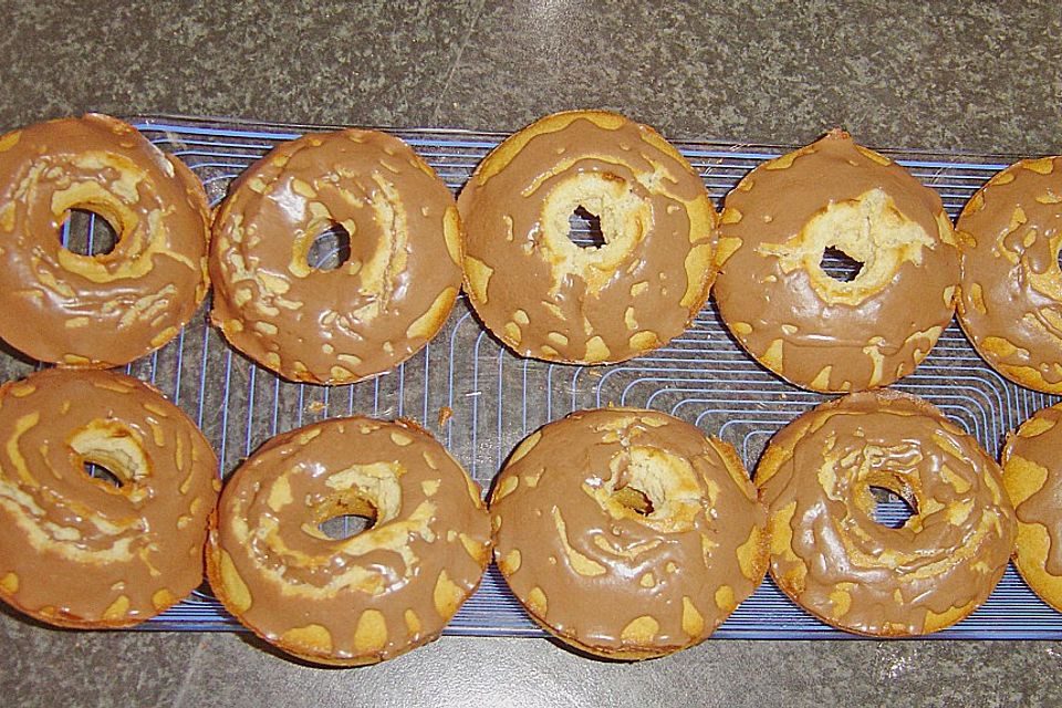 Donuts für die Blechform