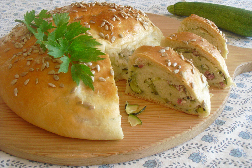 Herzhafter Zucchinikuchen