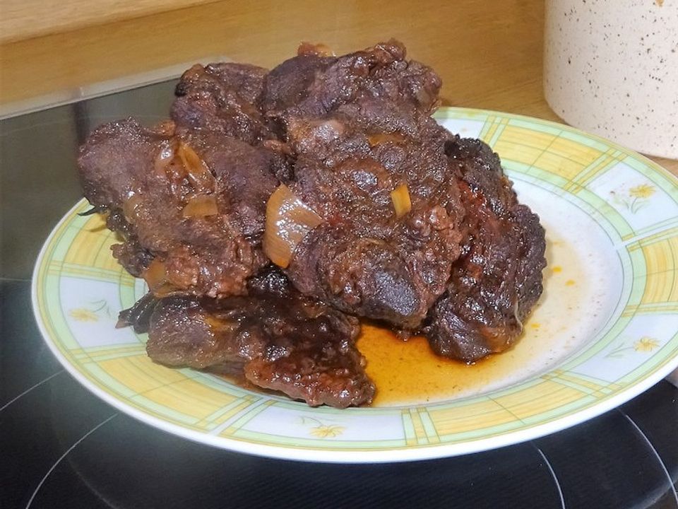 Ochsenbäckchen an EsterhazyRahmSauce à la Didi von dieterfreundt Chefkoch