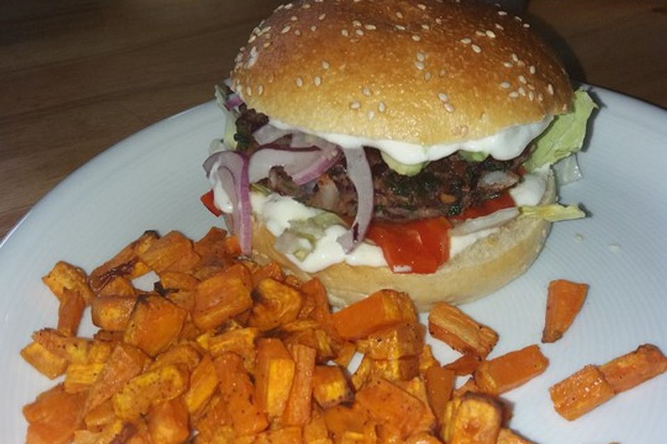 Bohnenburger mit Süßkartoffel-Pommes