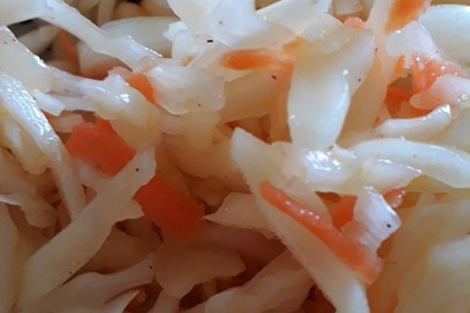 Krautsalat - besser als beim Griechen Krautsalat - besser als beim Griechen