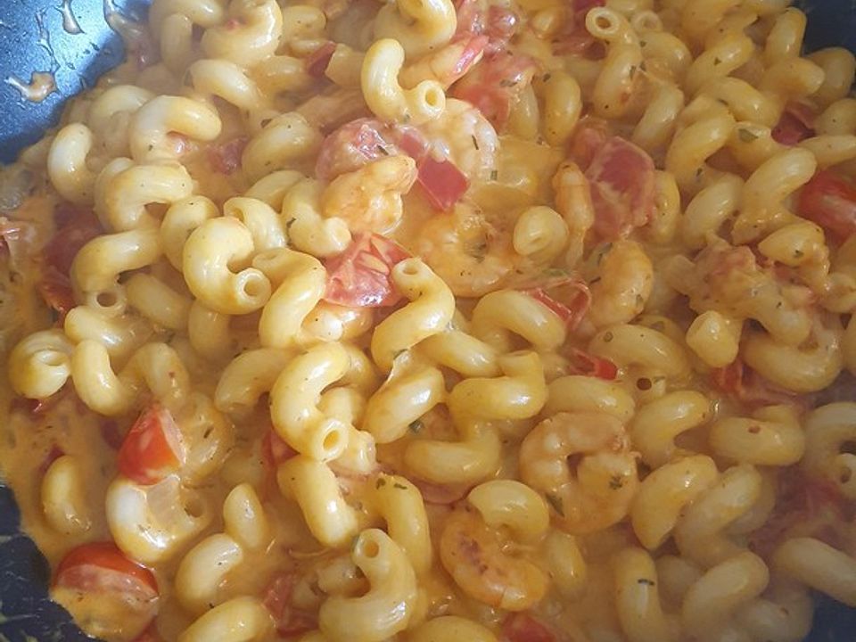 Spaghetti mit scharfer Garnelen-Tomatensauce von mbergien| Chefkoch