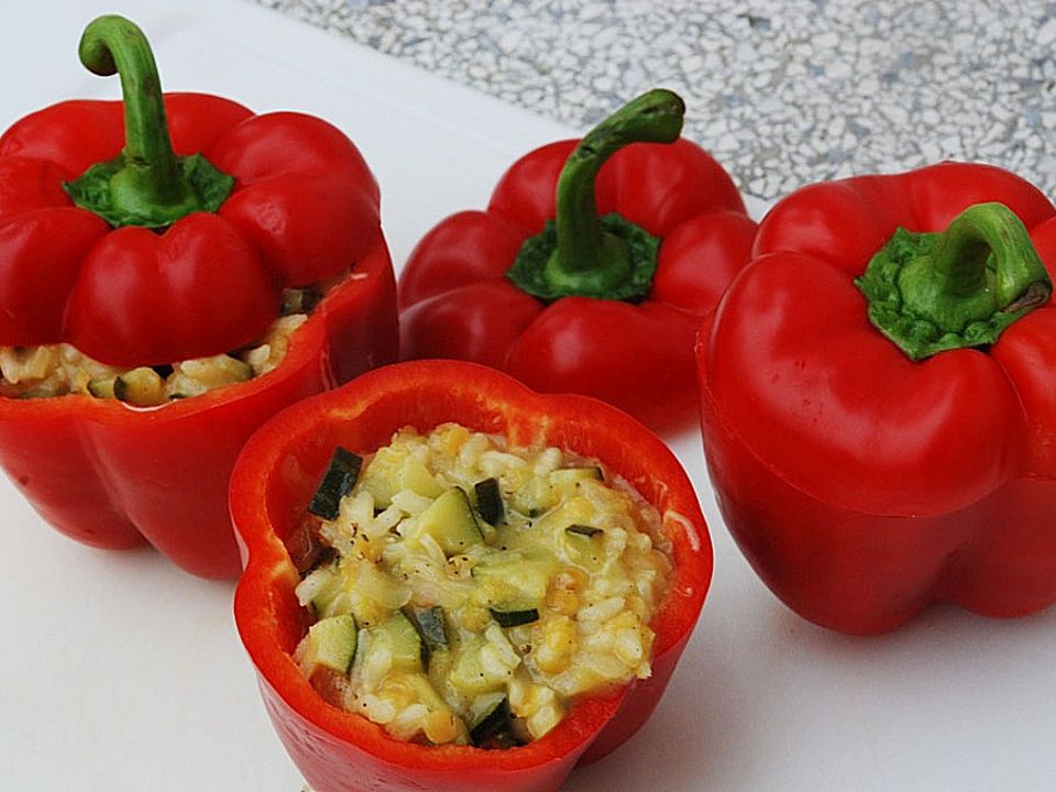 Vegetarisch gefüllte Paprika von traumfänger74 | Chefkoch