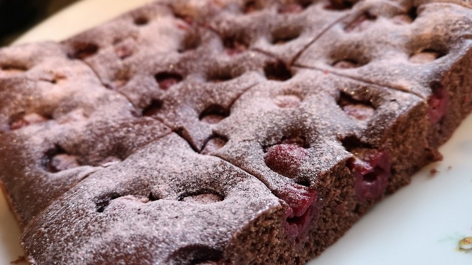 Schneller Schoko-Kirsch-Blechkuchen von FLOK