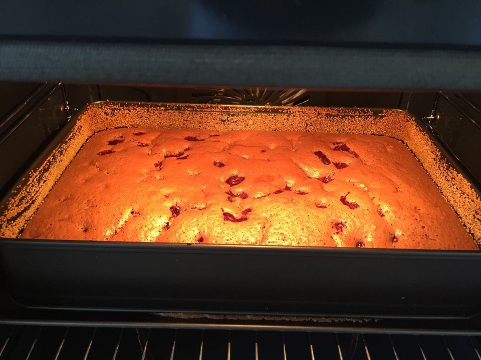 Schneller Schoko-Kirsch-Blechkuchen von FLOK| Chefkoch