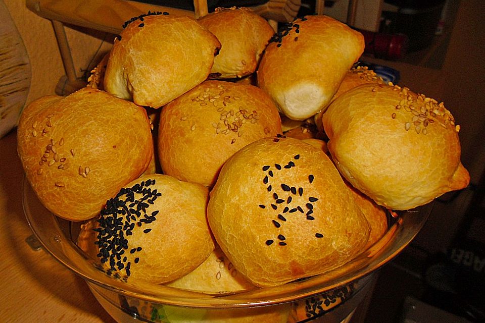 Gefüllte Brötchen