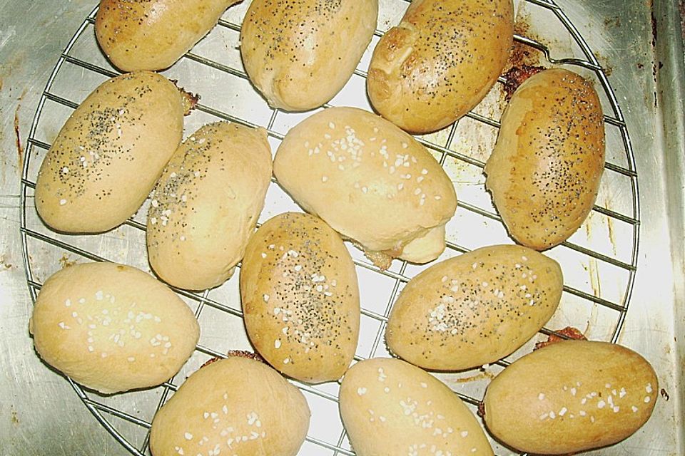 Gefüllte Brötchen