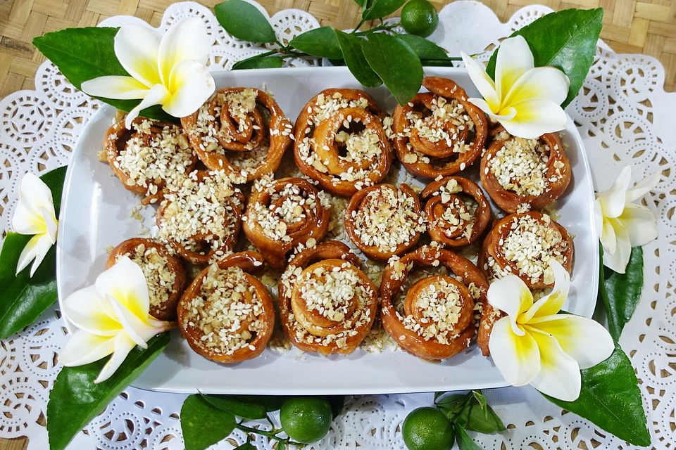 Kretische Xerotigana - Knusprig frittierte Teigkringel mit leckerem Sirup