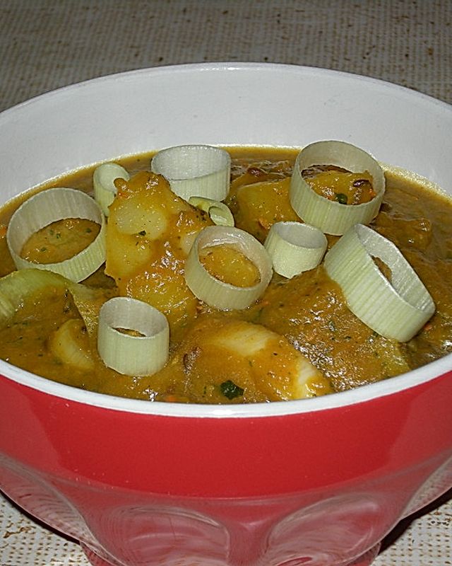 Würziger Kürbis-Zucchini-Lauchtopf mit Kartoffeln