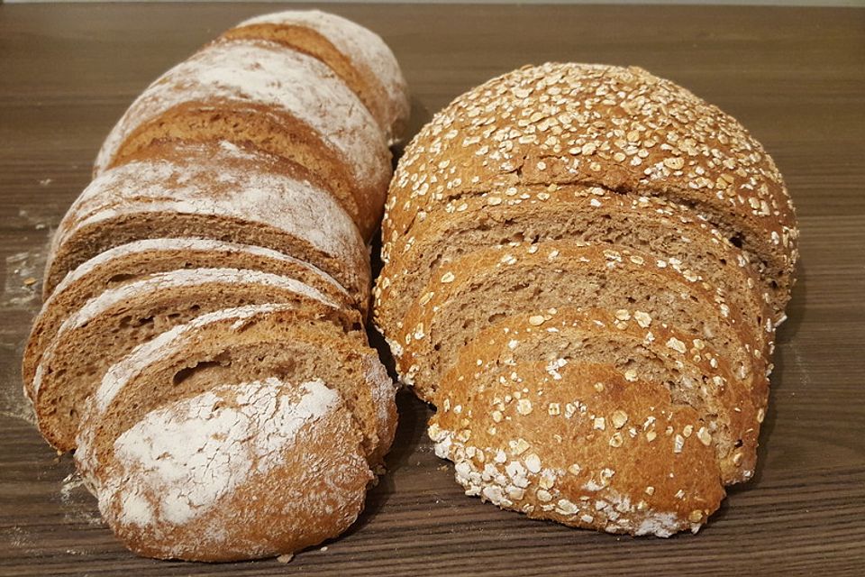 Weizen - Vollkorn - Brot mit Hefe