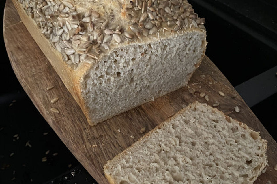 Weizen - Vollkorn - Brot mit Hefe